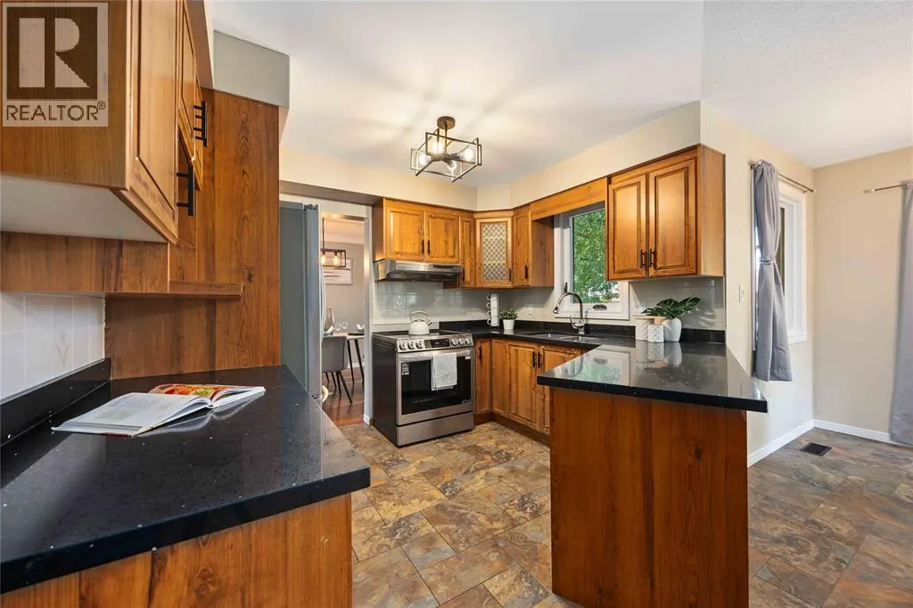 454 ST. LAWRENCE COURT