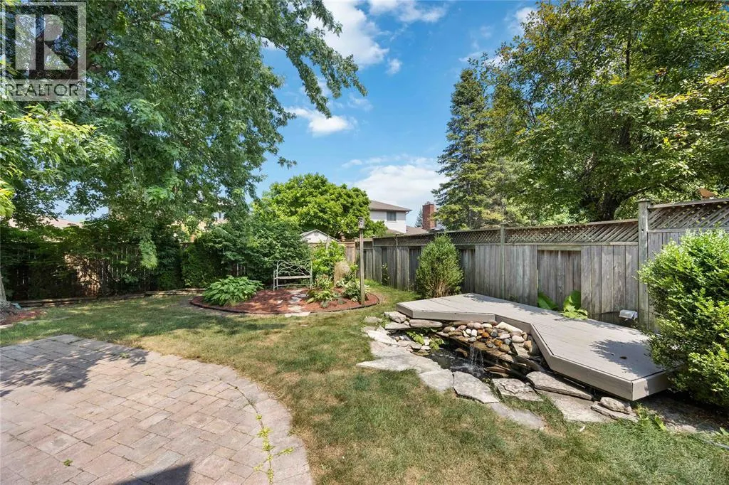 454 ST. LAWRENCE COURT