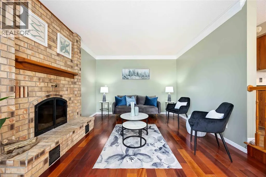 454 ST. LAWRENCE COURT