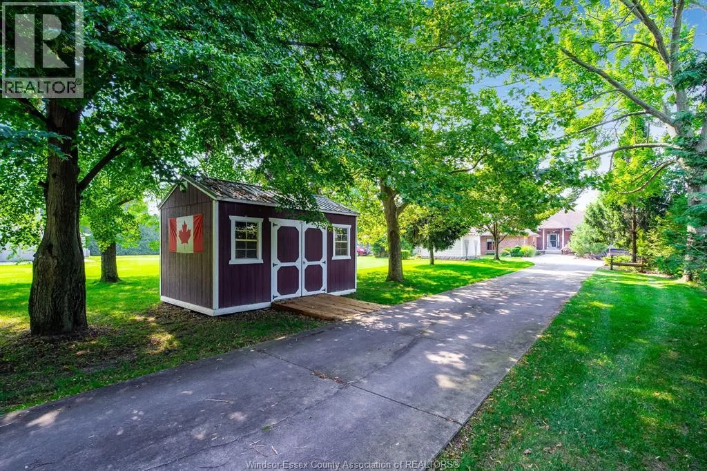 501 Lake DRIVE