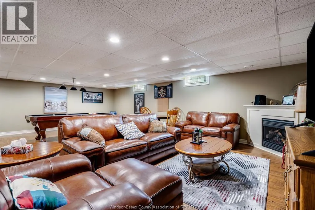 501 Lake DRIVE