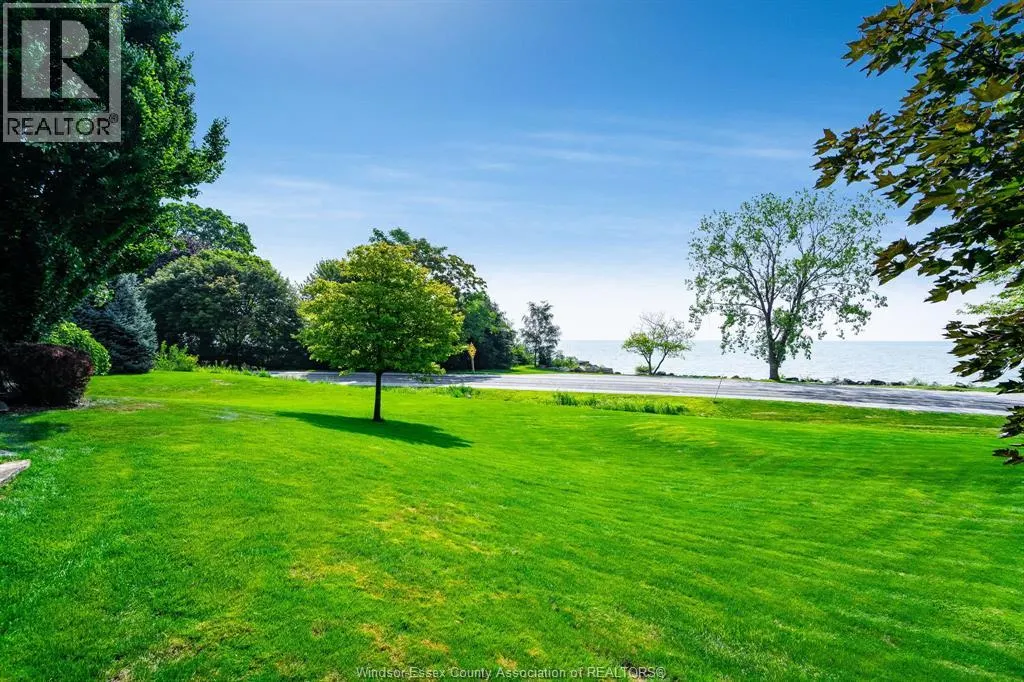 501 Lake DRIVE