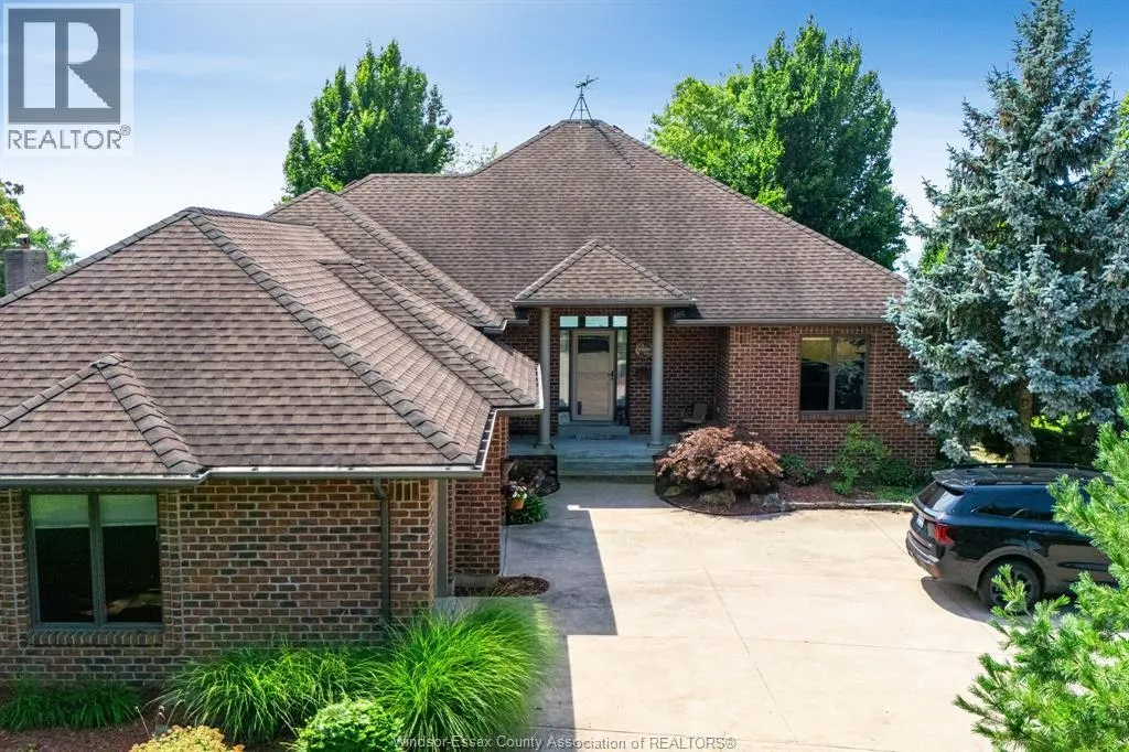 501 Lake DRIVE