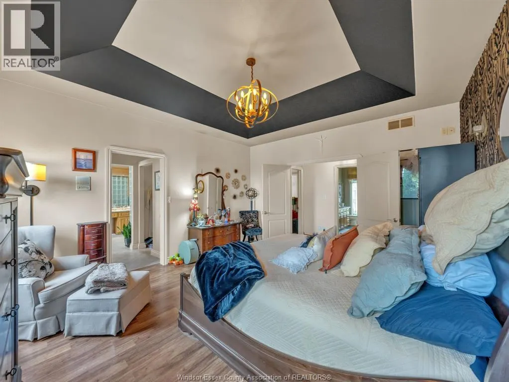 1841 Talbot Road West