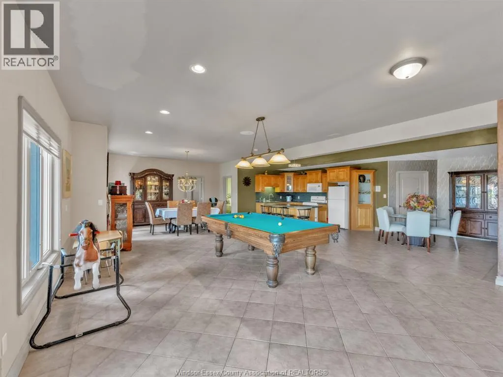 1841 Talbot Road West