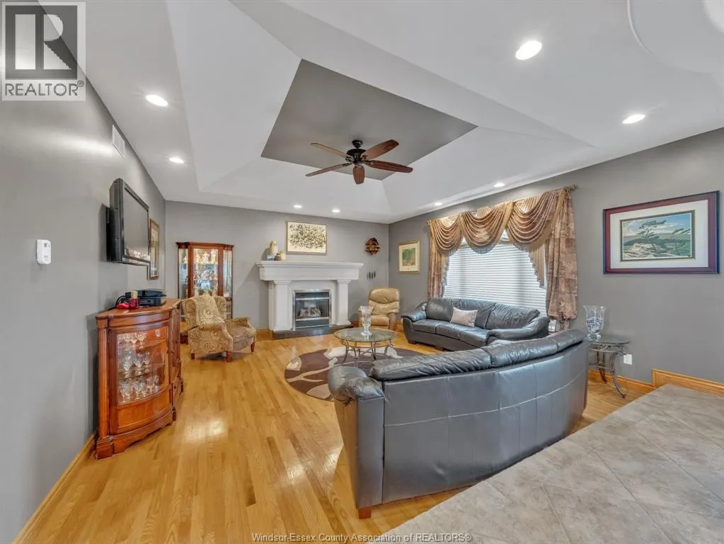 1841 Talbot Road West