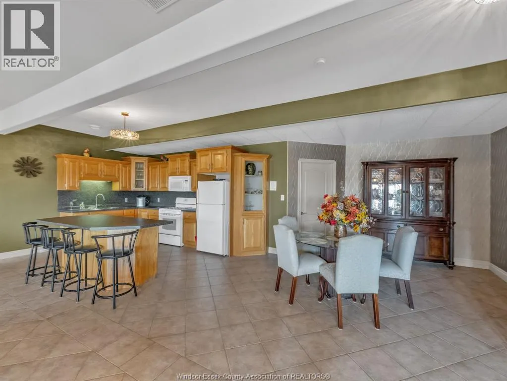 1841 Talbot Road West