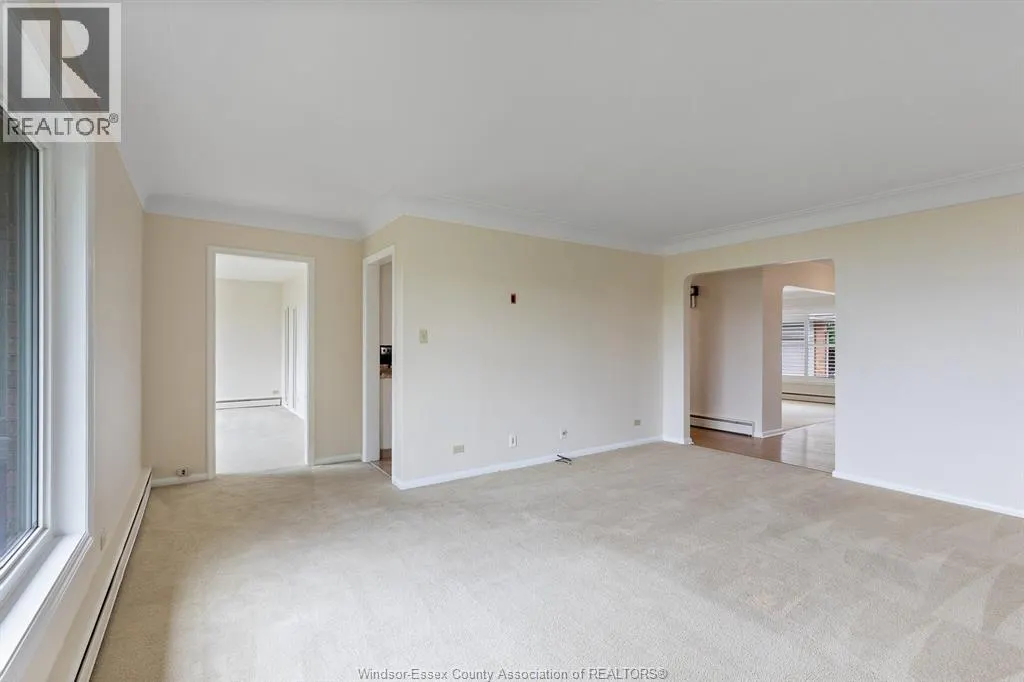 13994 RIVERSIDE DRIVE East