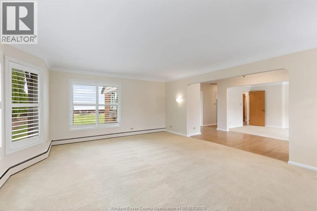 13994 RIVERSIDE DRIVE East