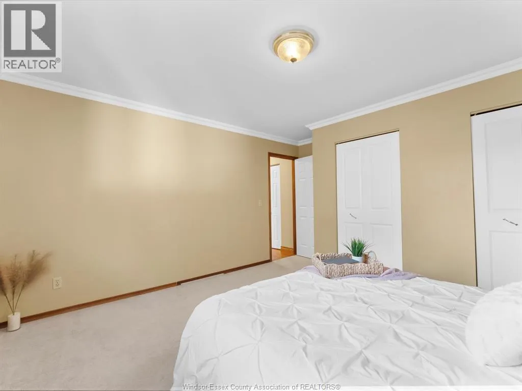 146 Roseborough ROAD