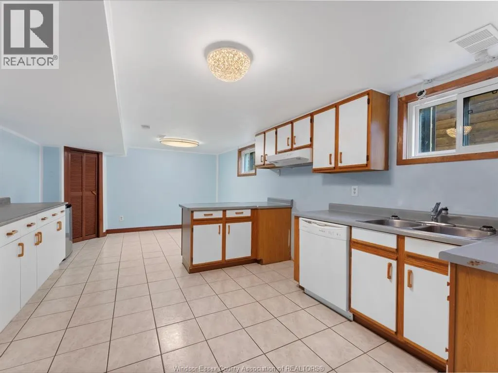 146 Roseborough ROAD
