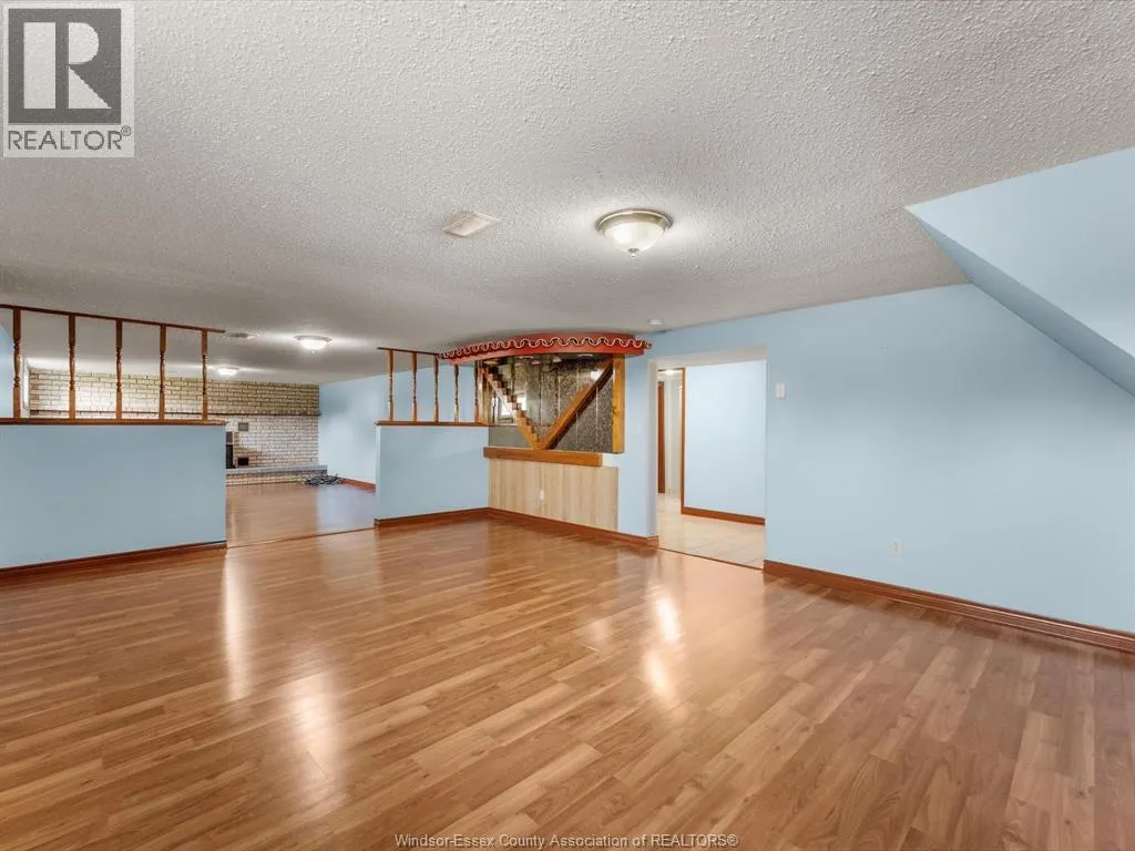 146 Roseborough ROAD