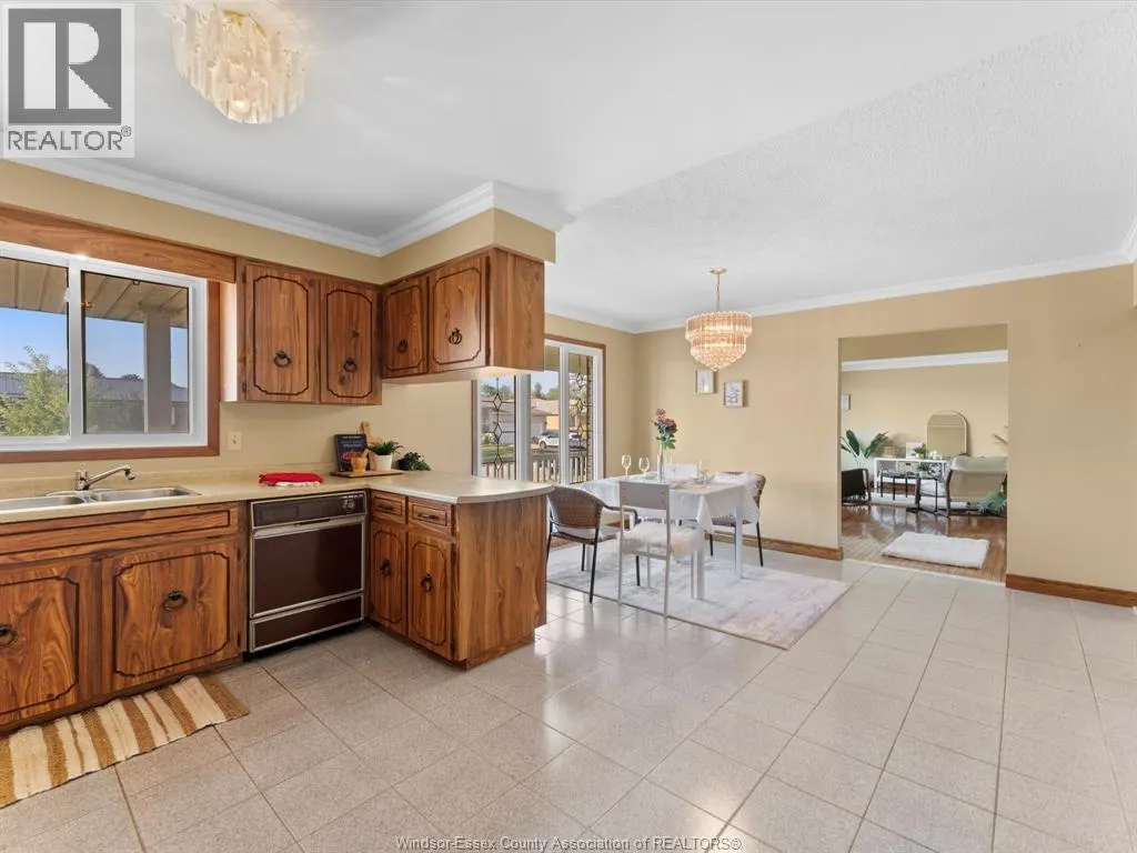 146 Roseborough ROAD