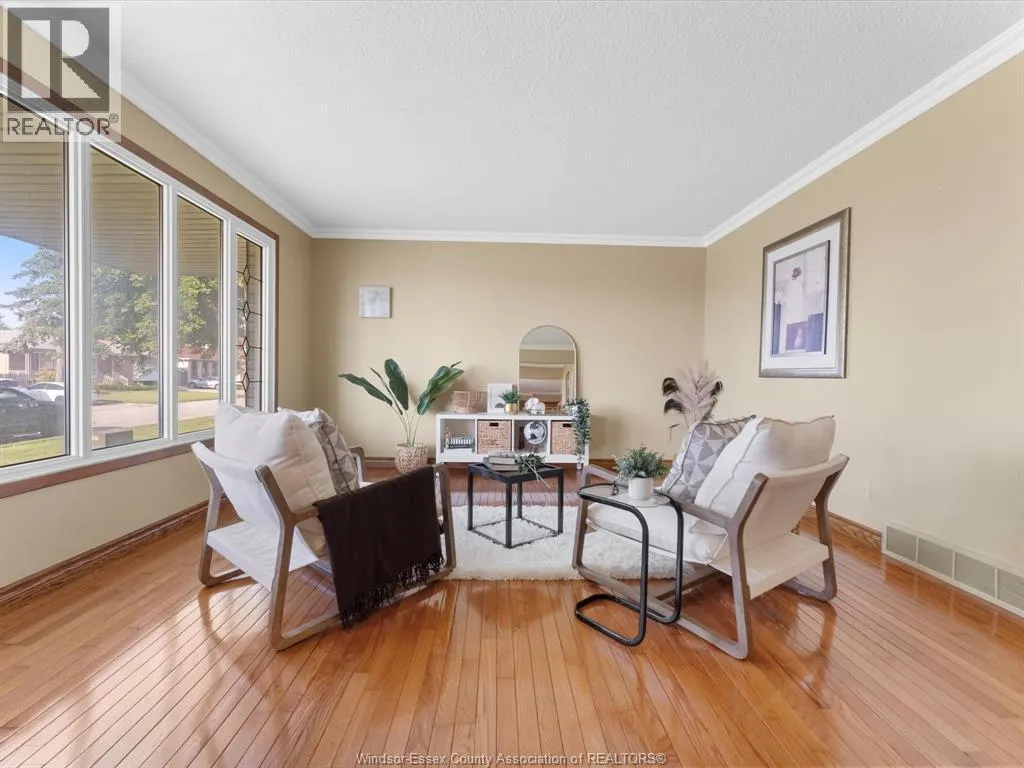 146 Roseborough ROAD
