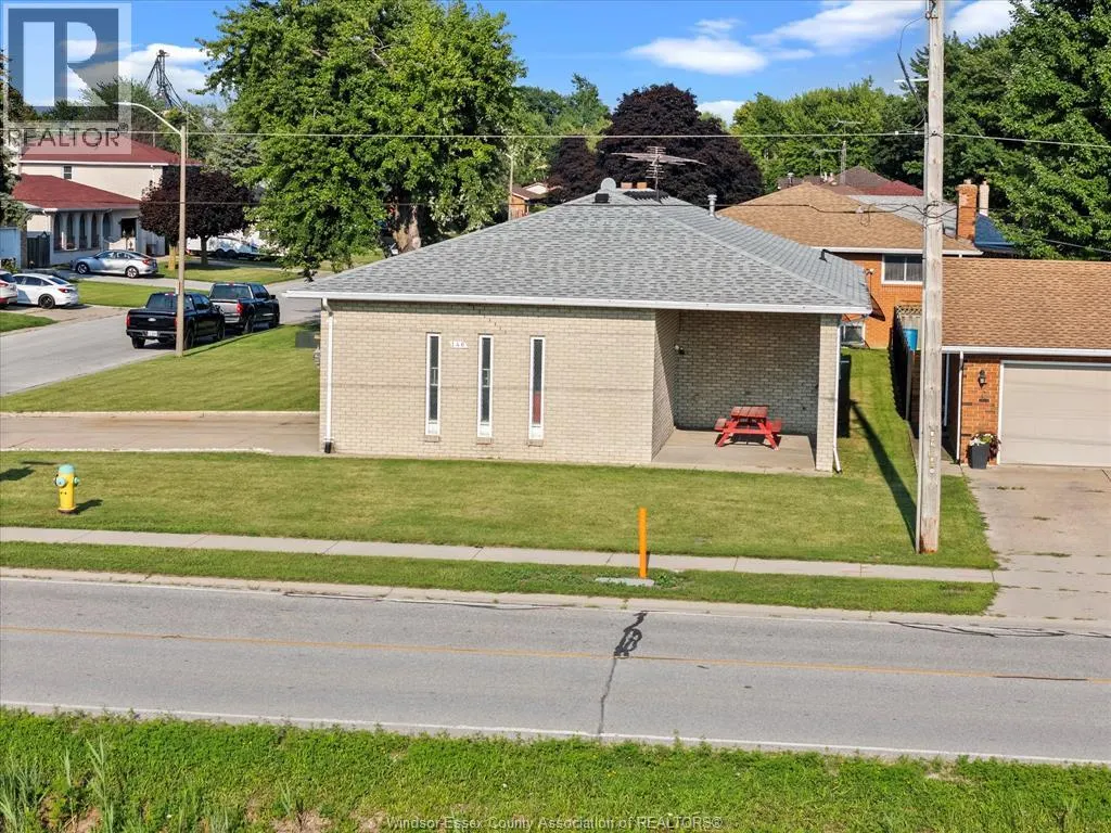 146 Roseborough ROAD