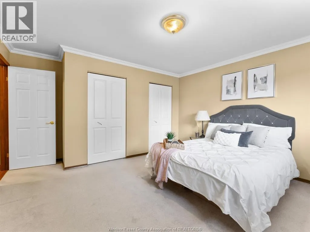 146 Roseborough ROAD