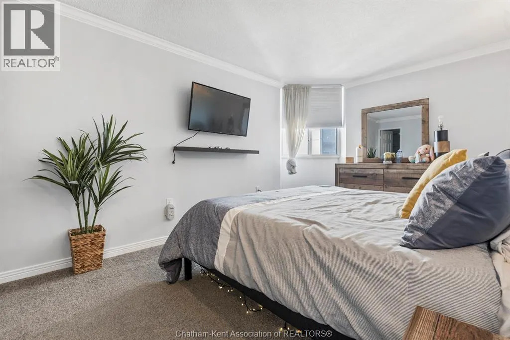 323 Colborne STREET Unit# 2403