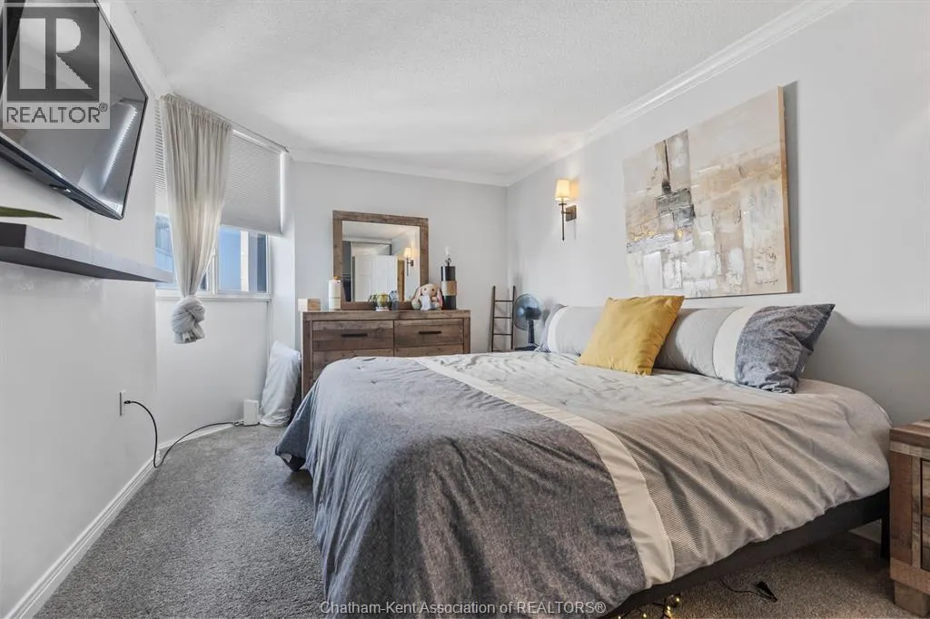 323 Colborne STREET Unit# 2403