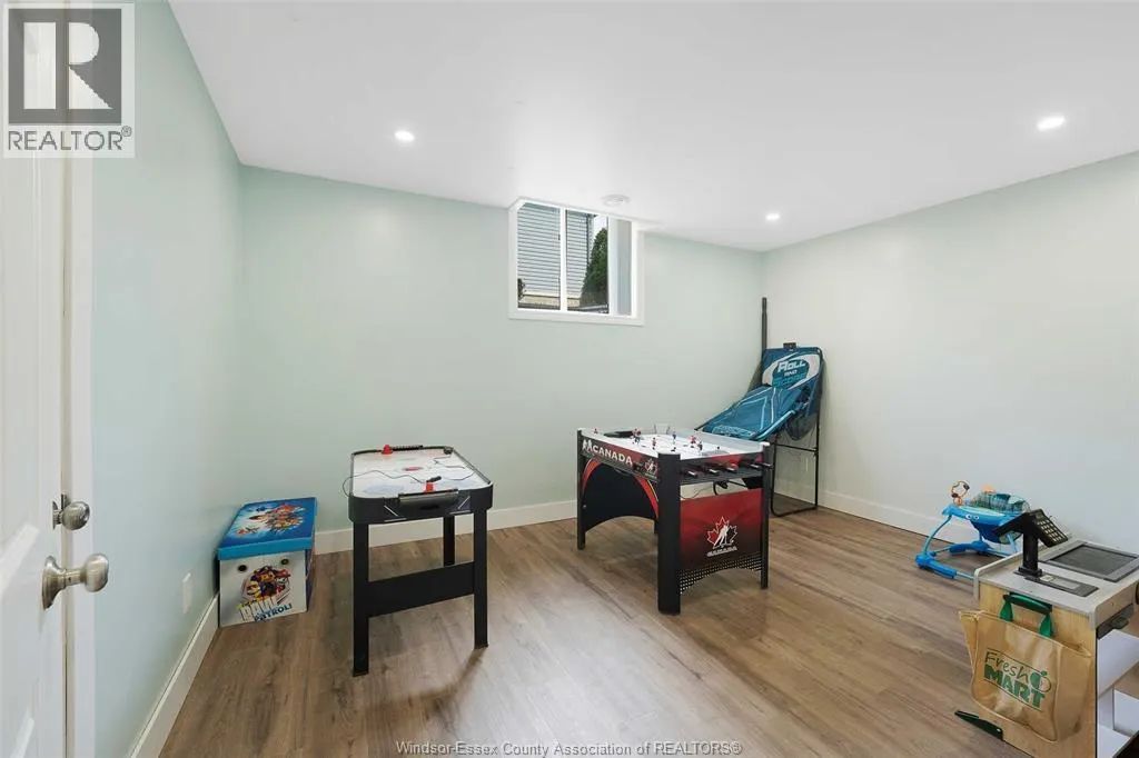 21107 MCLEAN ROAD