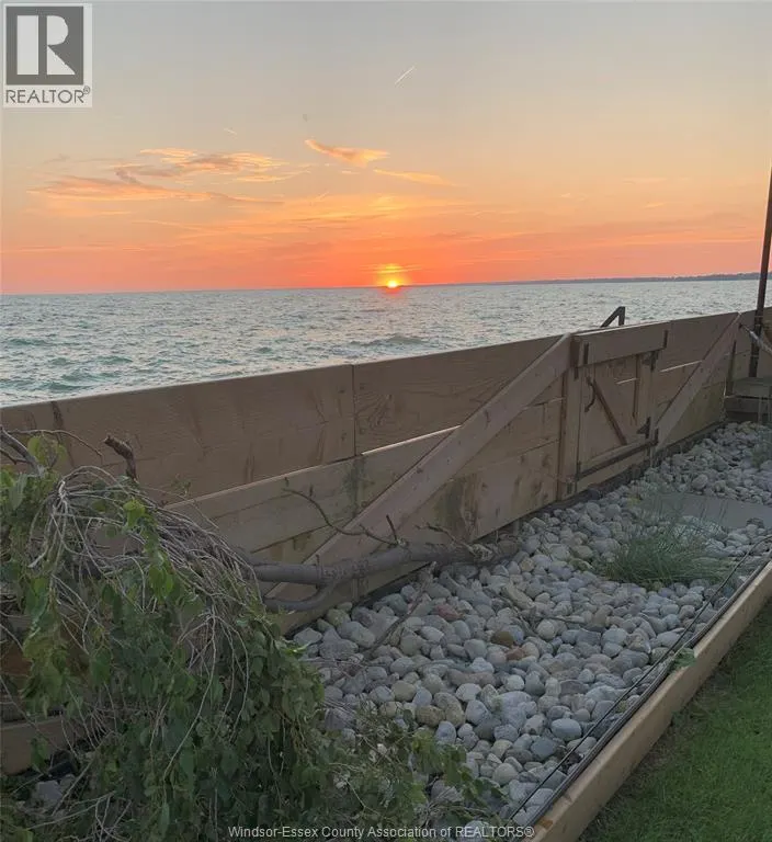 770 Point Pelee Dr