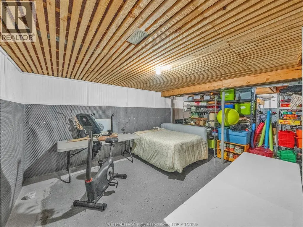 770 Point Pelee Dr