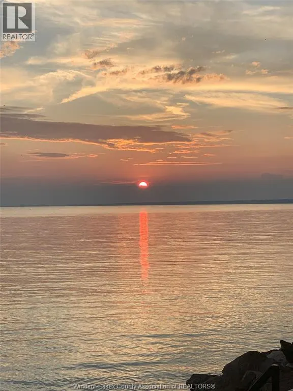 770 Point Pelee Dr