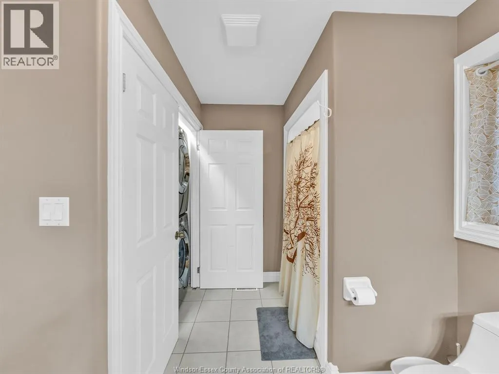 770 Point Pelee Dr
