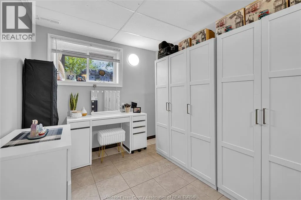 1596 WHITEWOOD DRIVE