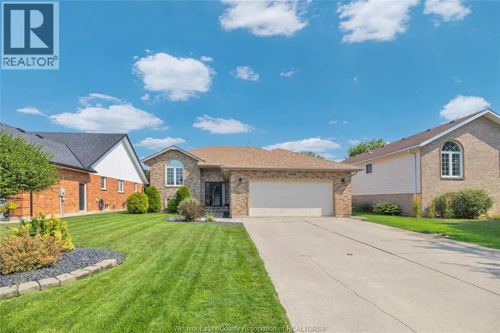 1596 WHITEWOOD DRIVE