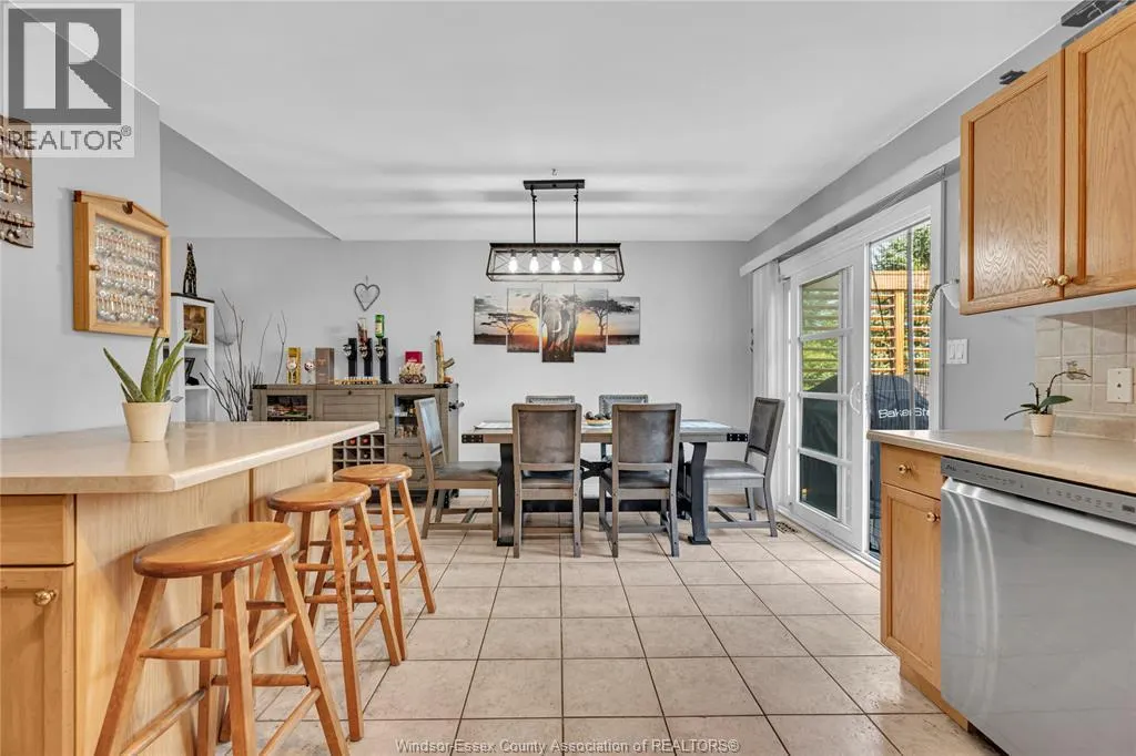 1596 WHITEWOOD DRIVE