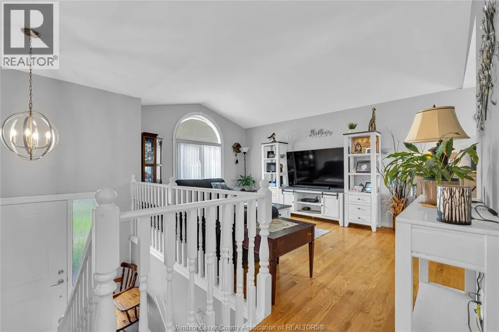 1596 WHITEWOOD DRIVE