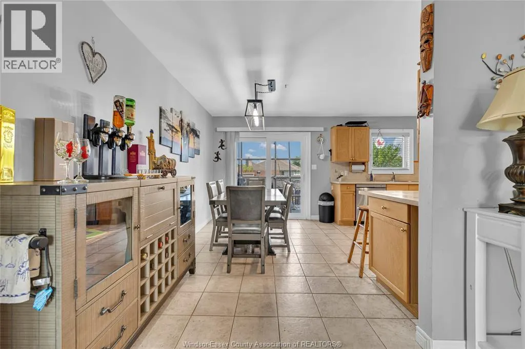 1596 WHITEWOOD DRIVE
