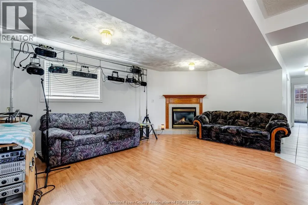 166 STURGEON MEADOWS