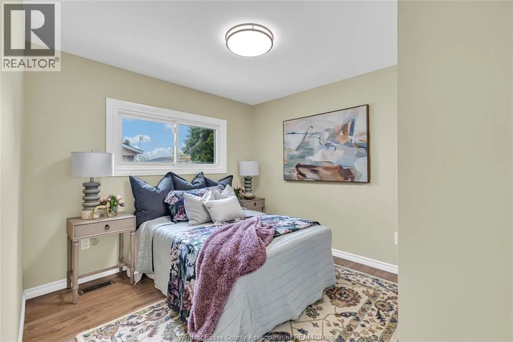 141 PAULA CRESCENT