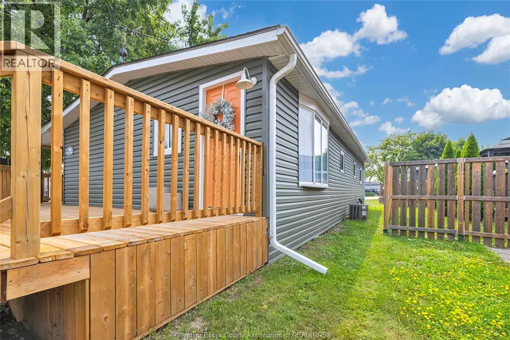 141 PAULA CRESCENT
