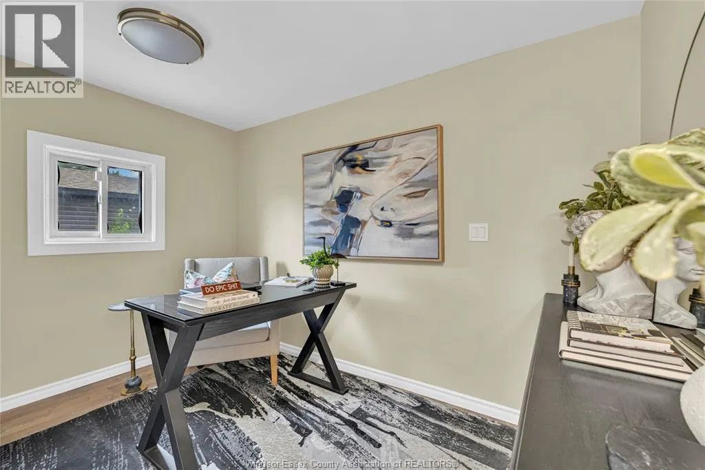 141 PAULA CRESCENT