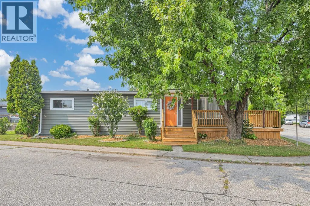 141 PAULA CRESCENT