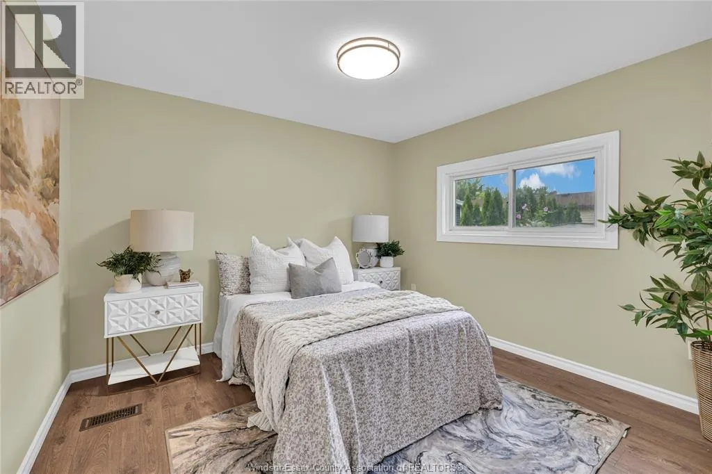 141 PAULA CRESCENT