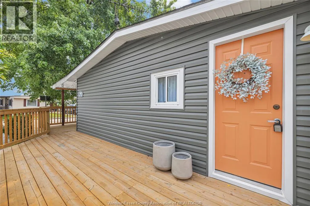 141 PAULA CRESCENT