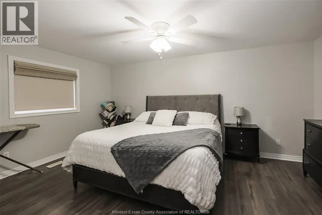 1490 MONCK