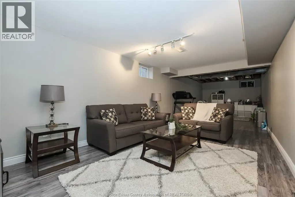 1490 MONCK