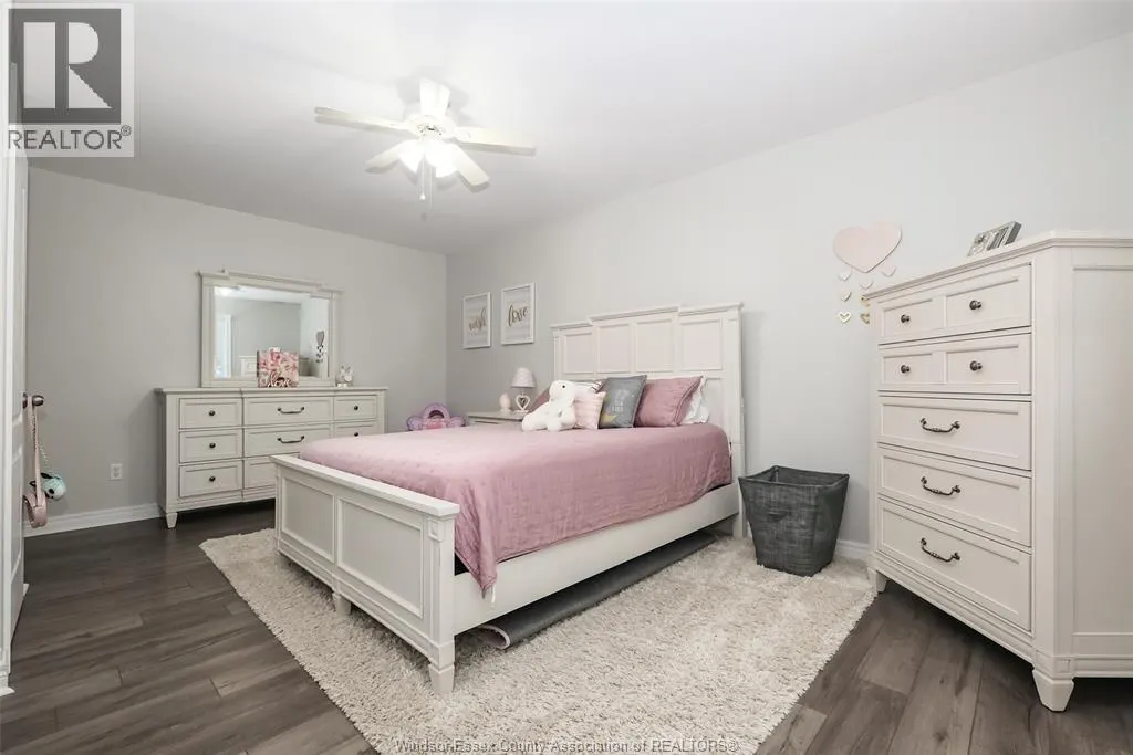 1490 MONCK