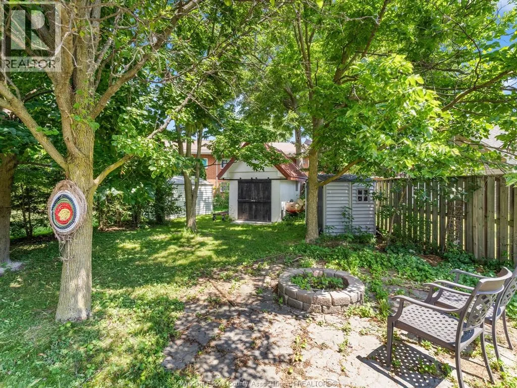 25 IVY LANE