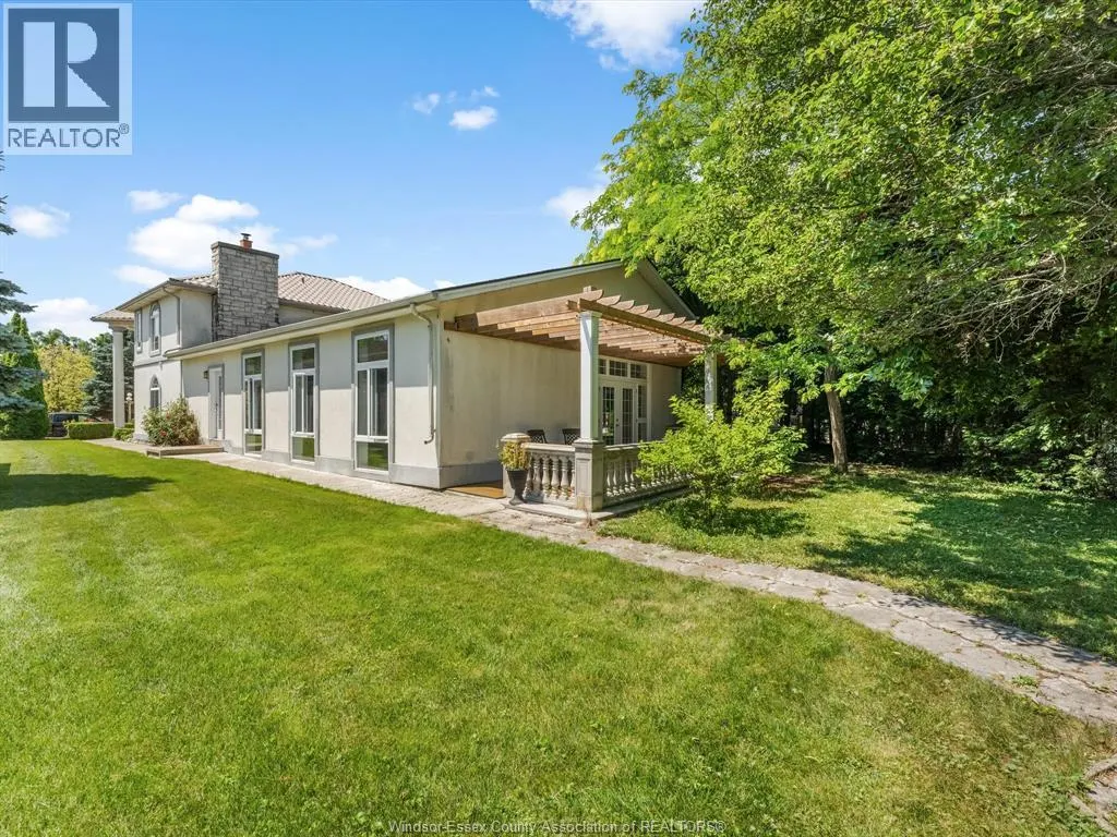 25 IVY LANE