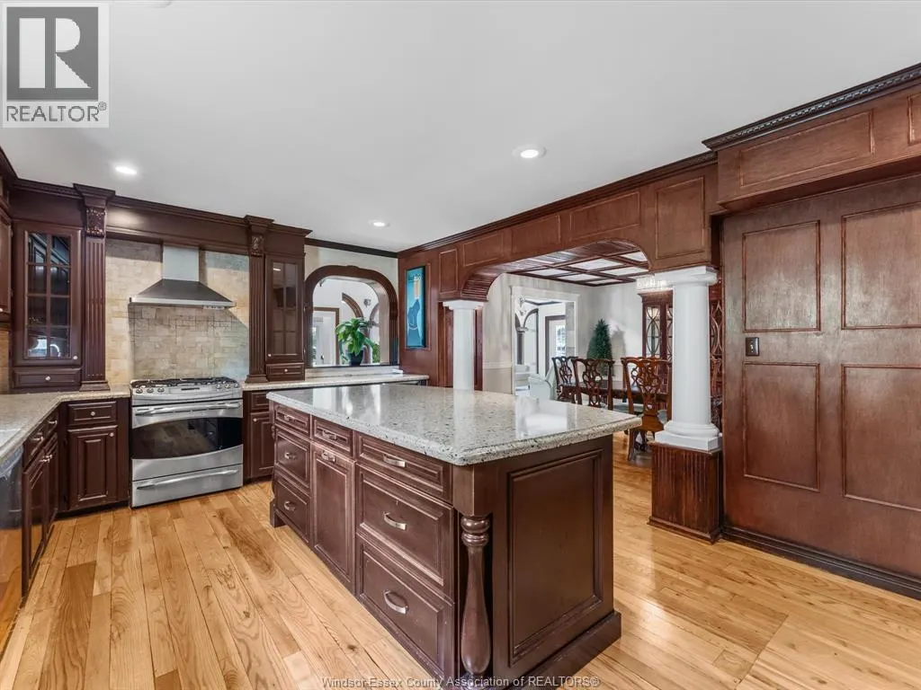 25 IVY LANE