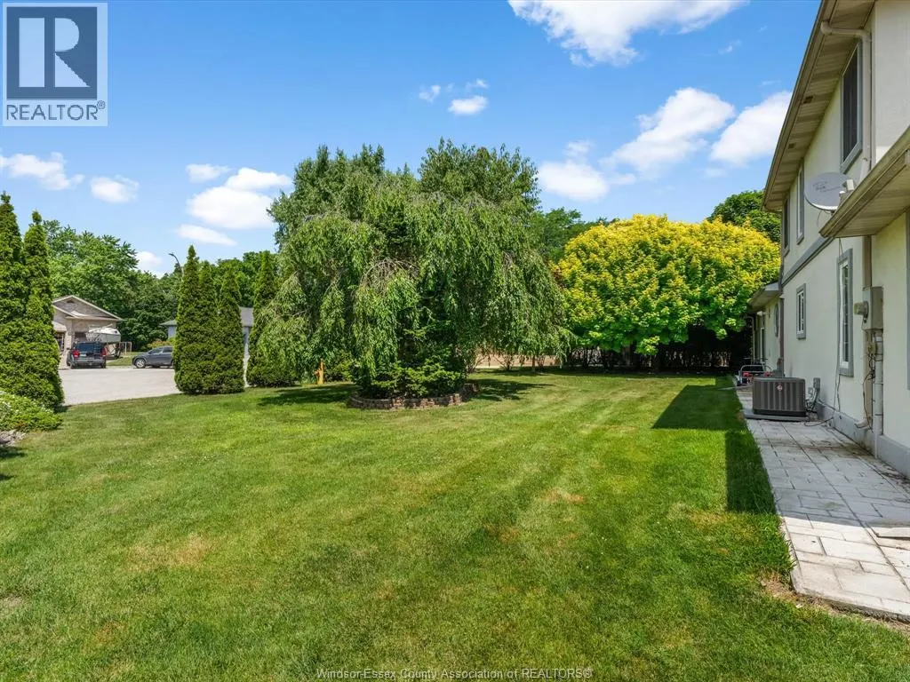 25 IVY LANE