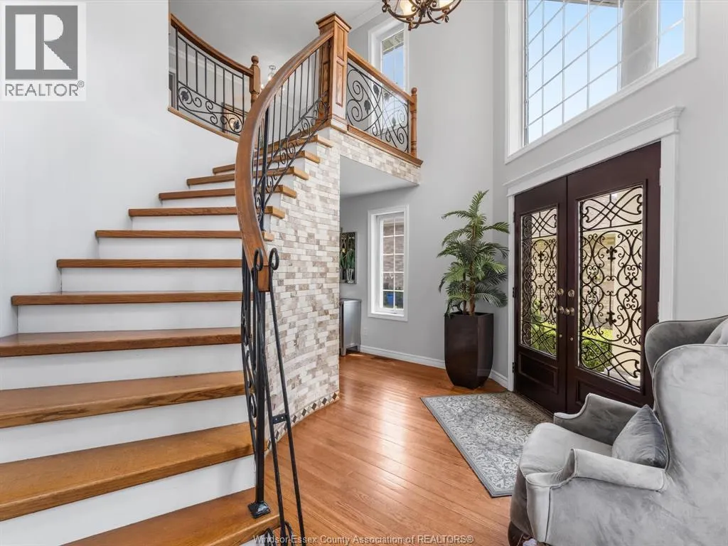 25 IVY LANE