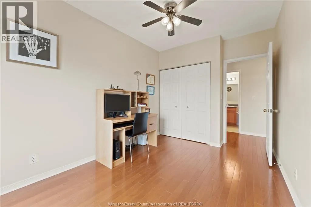 315 VILLAGE GROVE Unit# 505
