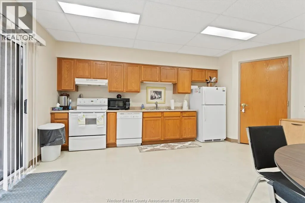 315 VILLAGE GROVE Unit# 505