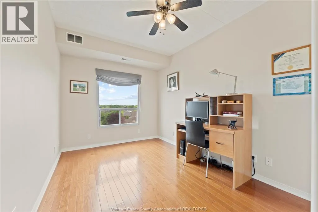 315 VILLAGE GROVE Unit# 505